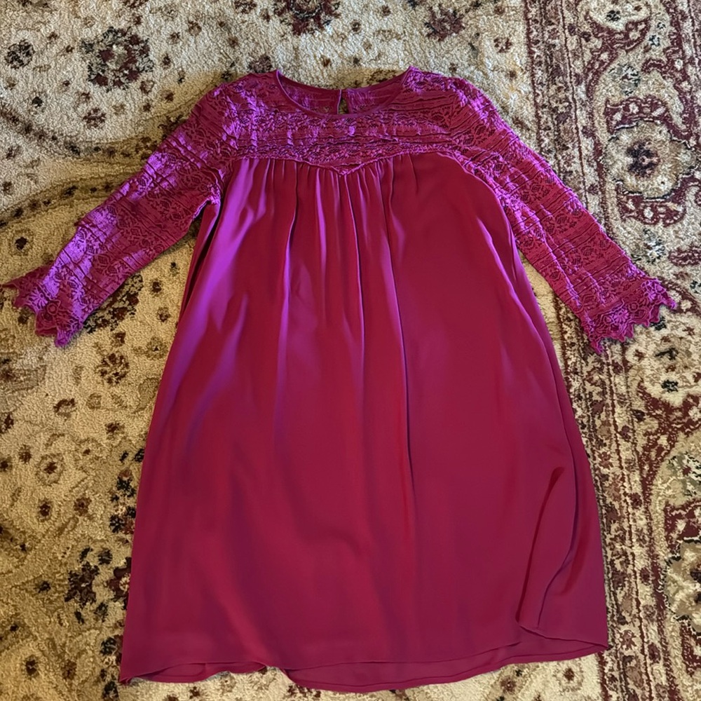 Women’s dress